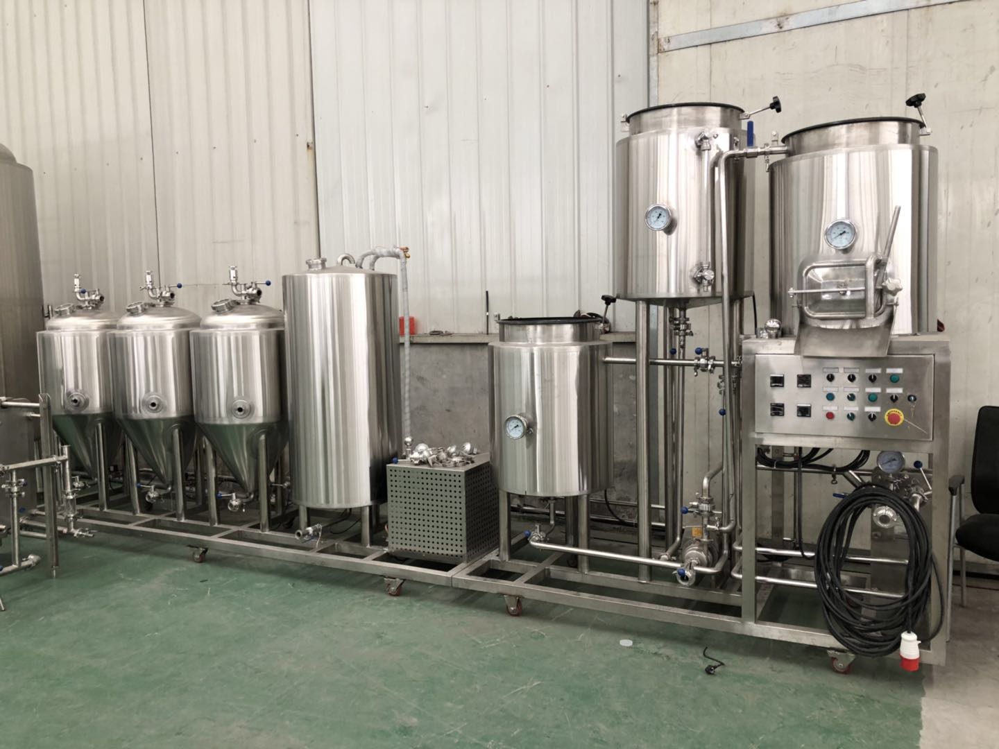 Welcome our Israel friend whom ordered 100L home brewing equipment came to our factory