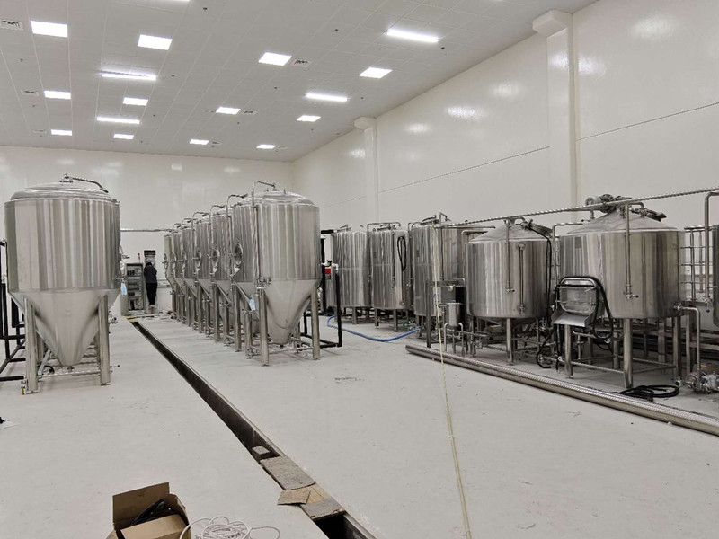 <b>The 10hl brewing equipment of Dubai customer has been installed</b>