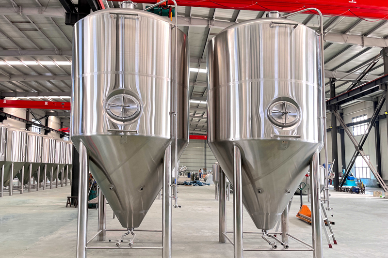 <b>The fermenters are completed and will be shipped to the Czech Republic soon</b>