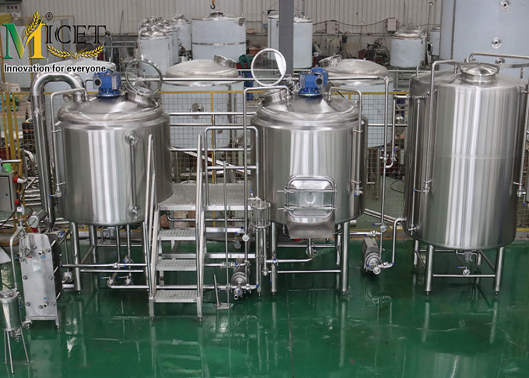 Craft brewery equipment manufacturer
