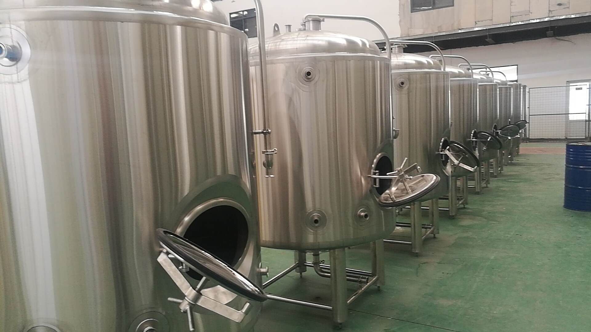 1000L Bright tanks for India brewery