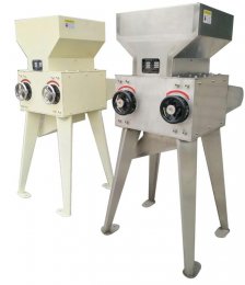 Grain milling machine