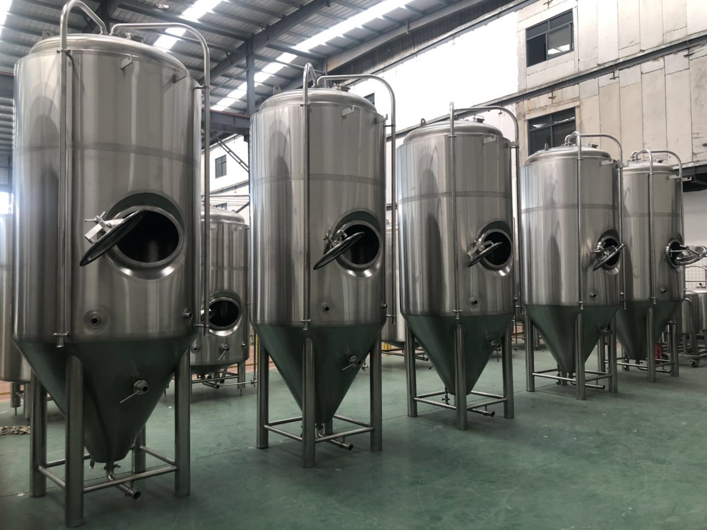 60BBL Commercial fermentation tanks