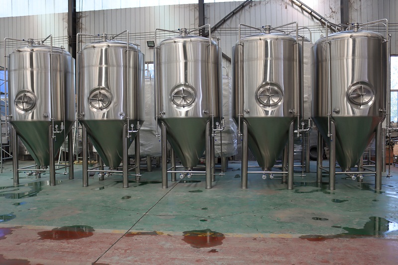 3800L Double Wall Conical Call Fermenters