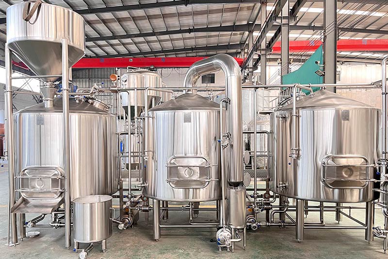 <b>8BBL brewery equipment shipped to the UK</b>