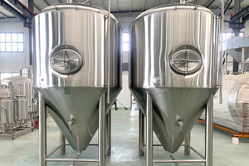 <b>3000L fermenters will be shipped to the Netherlands</b>