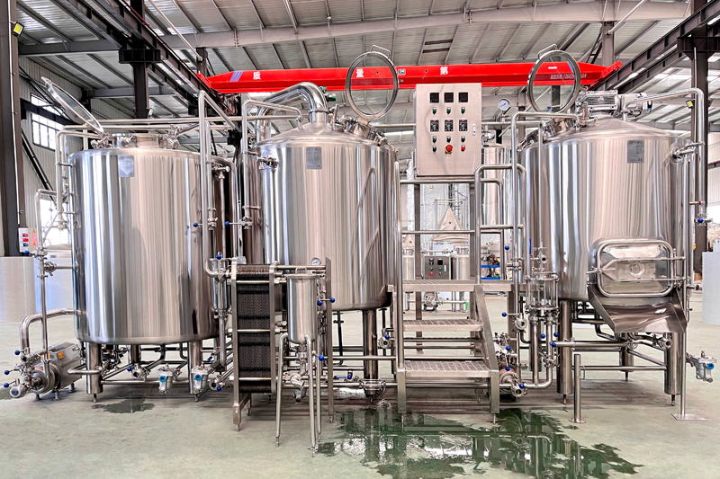 <b>600L brewing equipment shipped to Japan</b>