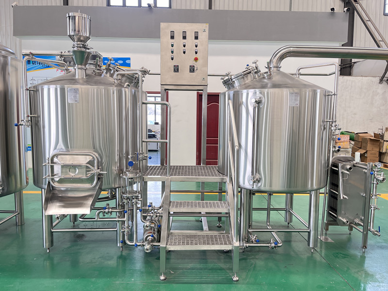<b>700L 2 vessels brewhouse system</b>