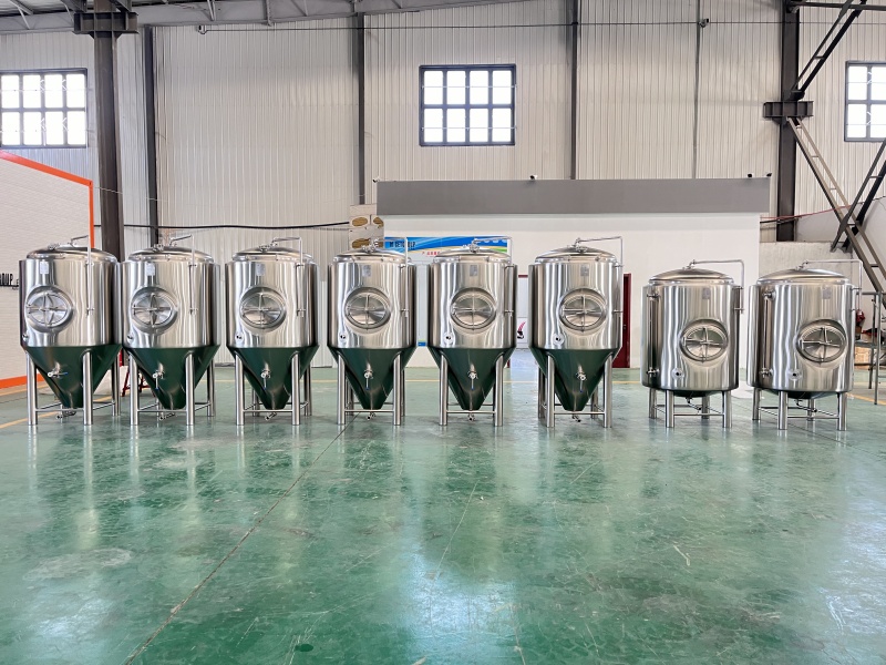 <b>7BBL fermenters and brite tanks have been shipped to France</b>